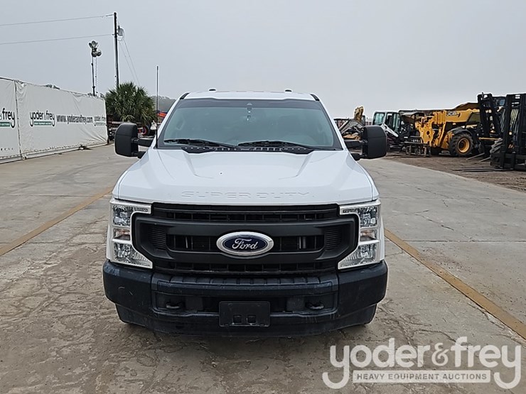 2022-ford-f250-image-11