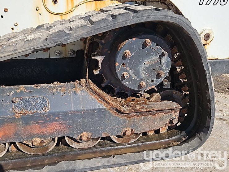2017-bobcat-t770-image-19