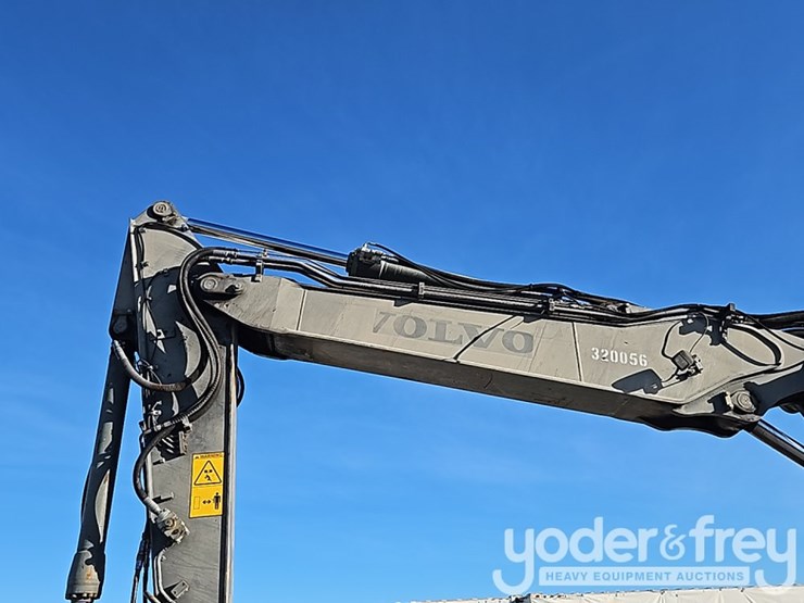 2016-volvo-ew180e-image-18