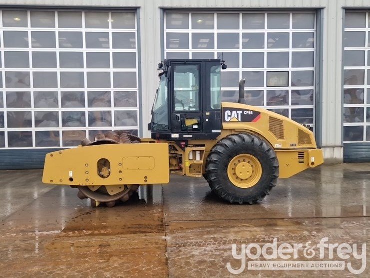 2011-caterpillar-cp64-image-2