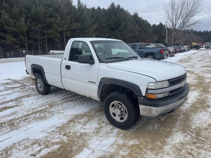 2002-chevrolet-silverado-2500-image-5