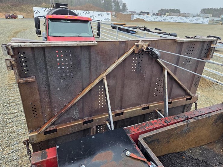 2013-international-durastar-4300-image-45