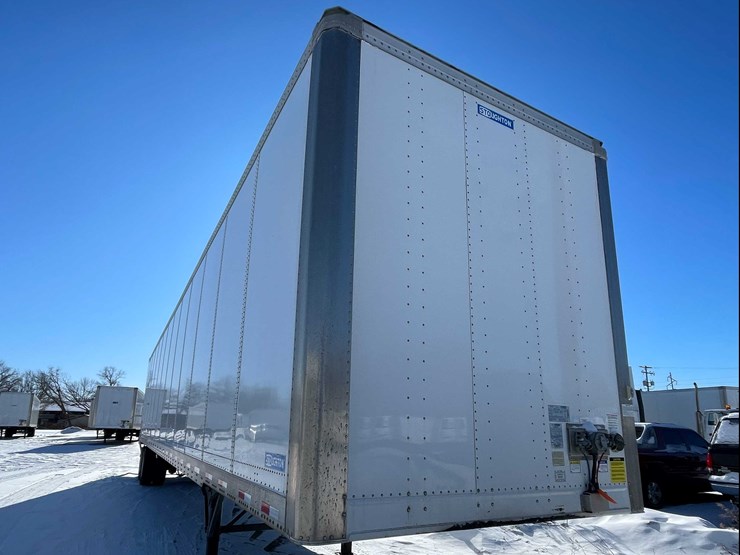 2023-stoughton-trailer-image-3