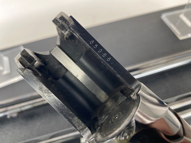 #17-•-#1459-•-perazzi-model-mx5c-3-barrel-set-over-/-under-shotgun-12,-20,-and-28-ga-image-10