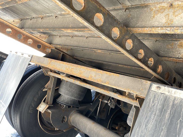 2022-stoughton-trailer-image-24