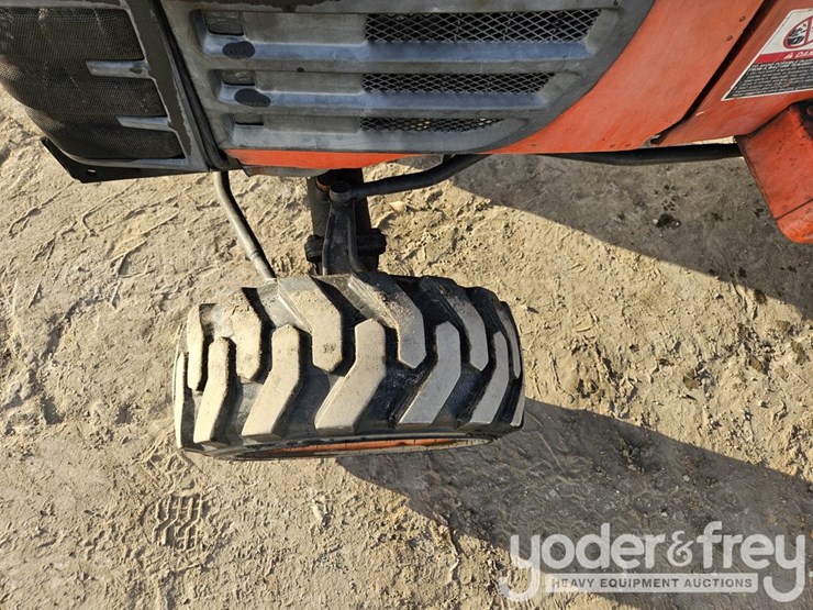 2006-kubota-b7510hsd-image-13