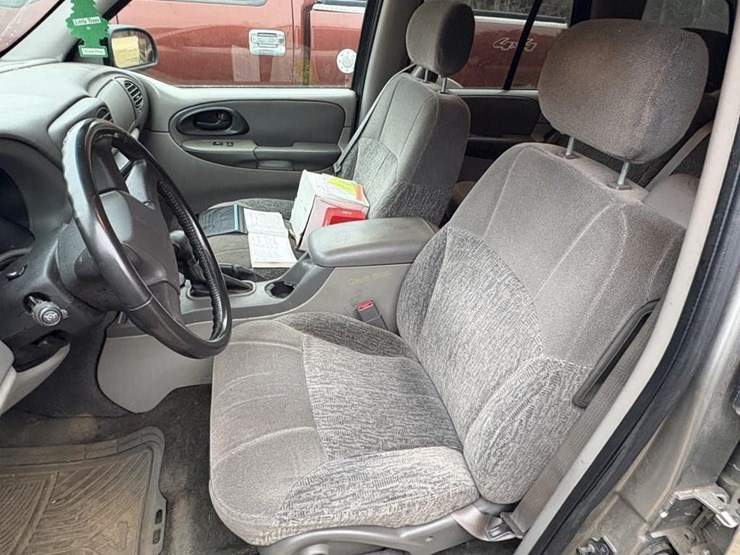 2003-chevrolet-trailblazer-image-13