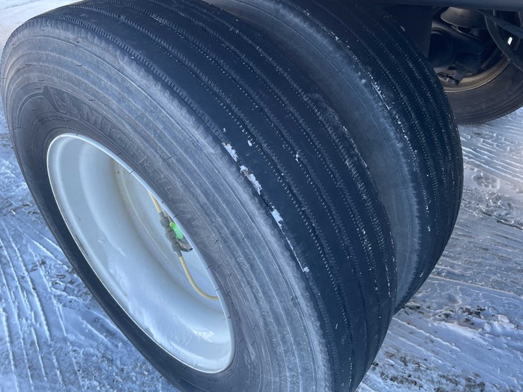 2023-stoughton-trailer-image-30