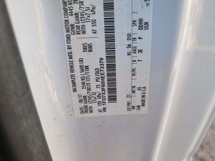 2017-ford-f350-image-16