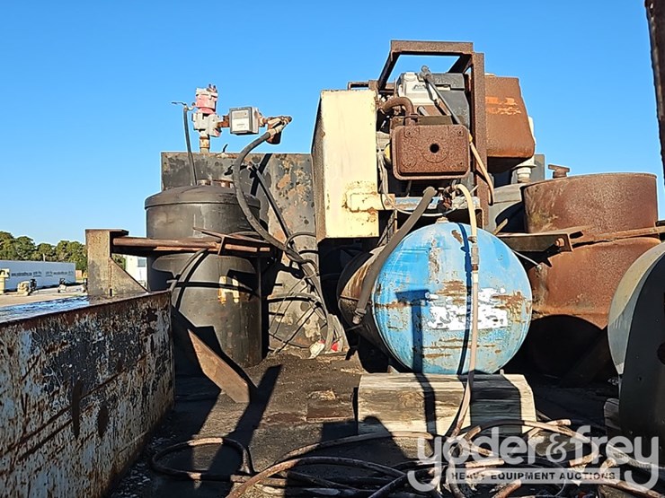 1988-ford-l8000-image-18