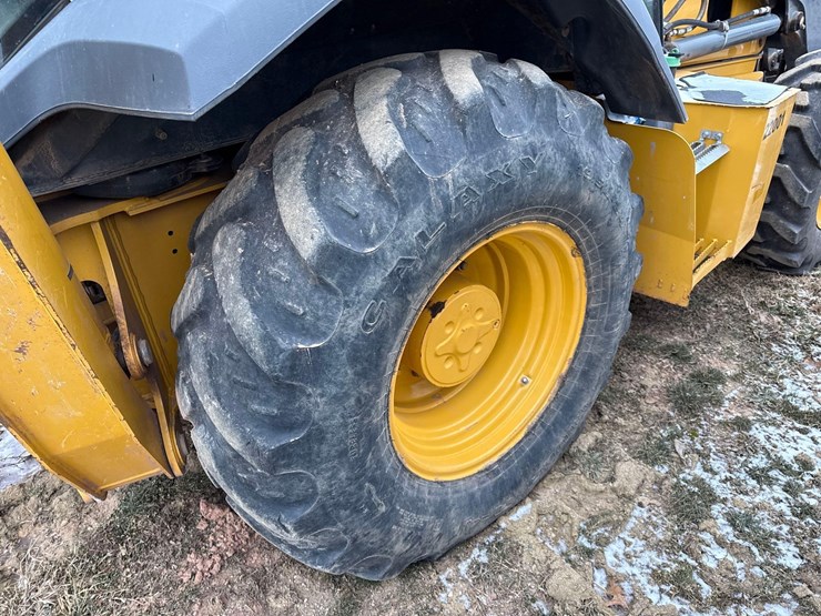 john-deere-310-image-18