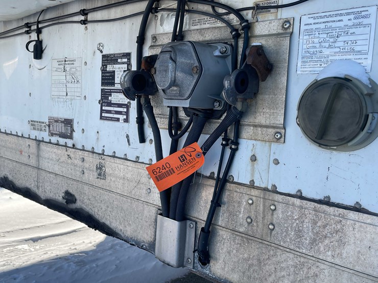 2012-utility-reefer-image-8