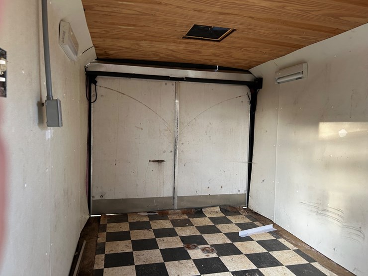 #8-•-2003-model-14’-image-6