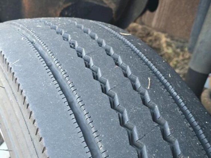 2012-ford-f550-image-5