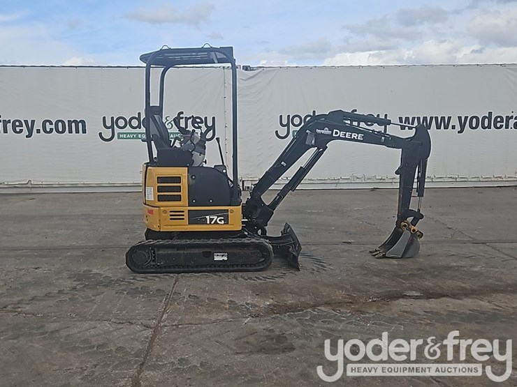 2018-deere-17g-image-5