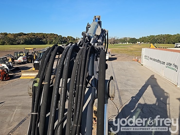 2016-volvo-ew180e-image-27