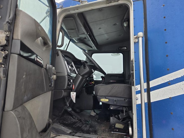 2003-kenworth-t800-image-57