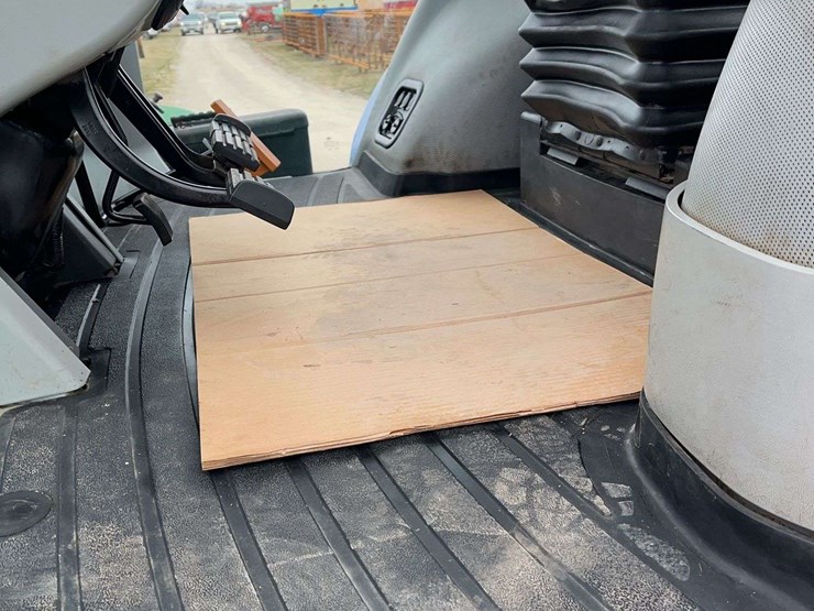 2012-new-holland-275-image-20