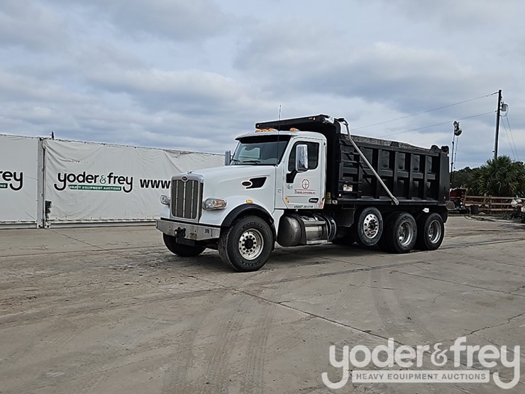 2021-peterbilt-567-image-2