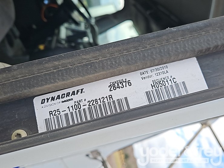 2011-kenworth-t470-image-33