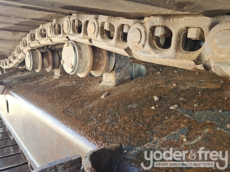 2016-komatsu-pc360-lc-11-image-11