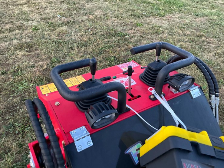 #1018-•-unused-future-ft360t-skid-steer-loader*-image-21