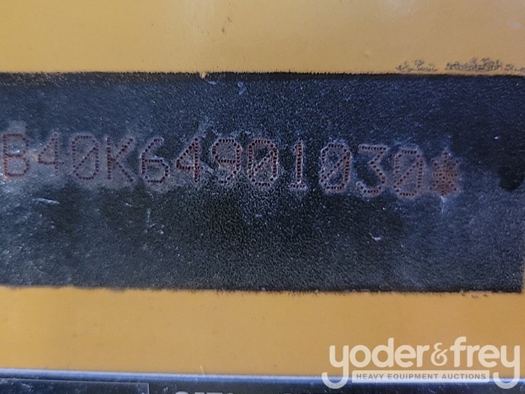 2025-caterpillar-cb4.0-image-35