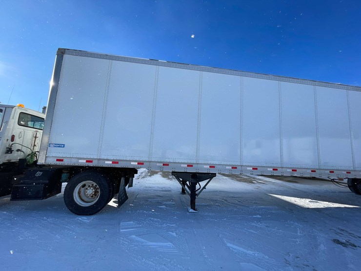 2022-stoughton-trailer-image-10