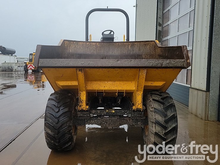 2017-jcb-9tft-image-8