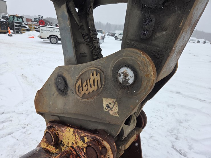 2010-volvo-ew180c-image-25