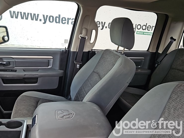 2014-dodge-ram-1500-image-25