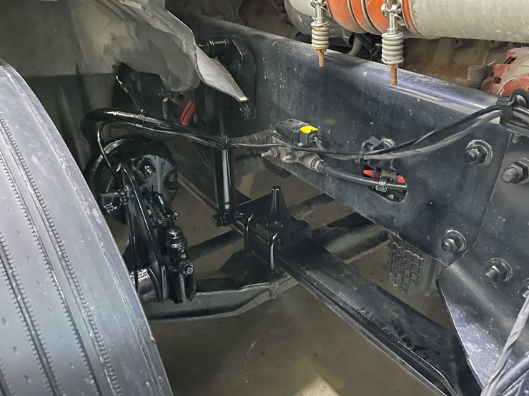 #6223-•-2022-freightliner-cascadia-semi-truck-(title-in-delay)-image-99