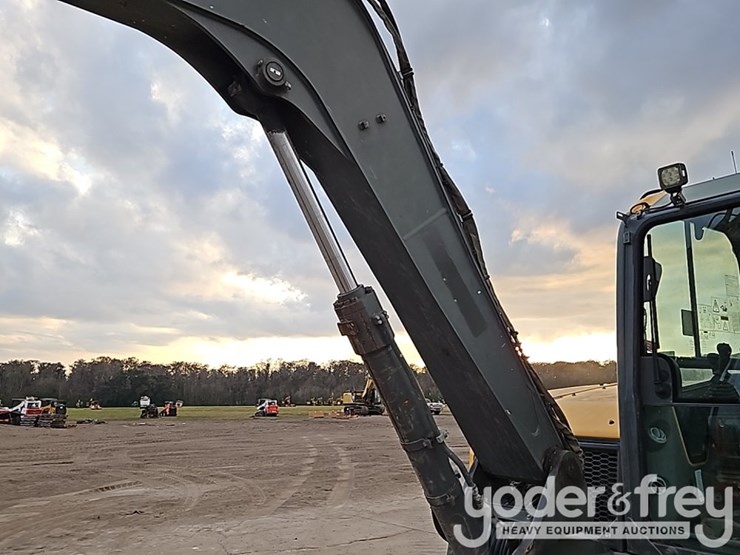 2020-volvo-ecr88d-image-20