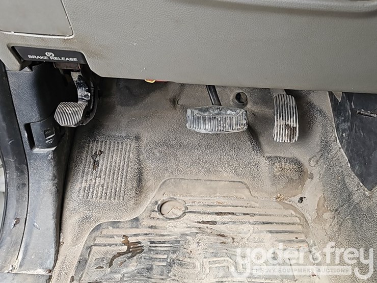 2017-ford-f550-image-27