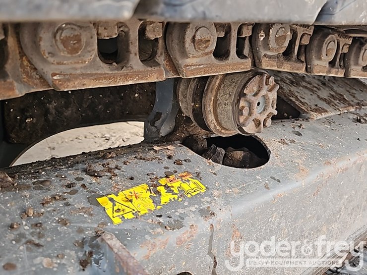 2020-volvo-ecr88d-image-24