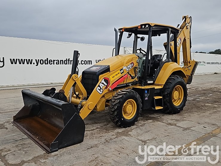 2023-caterpillar-420-xe-image-1