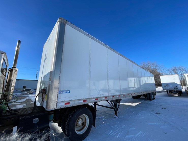 2022-stoughton-trailer-image-1