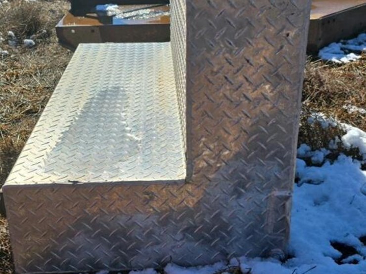 exterior-fuel-tank-for-truck-image-2