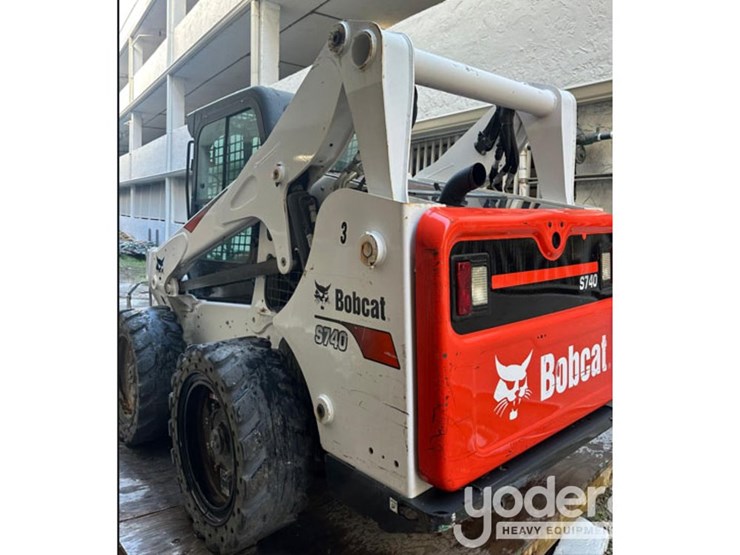 2018-bobcat-s740-image-1