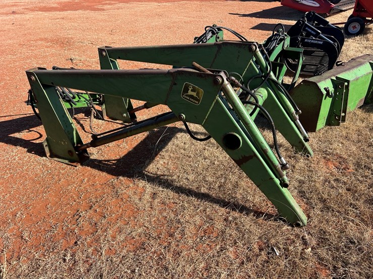 john-deere-148-image-3