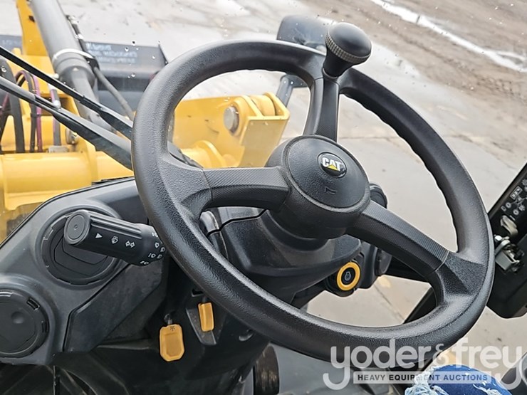 2023-caterpillar-908-image-33