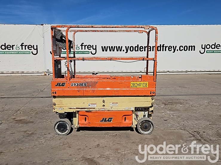 2017-jlg-1930es-image-2