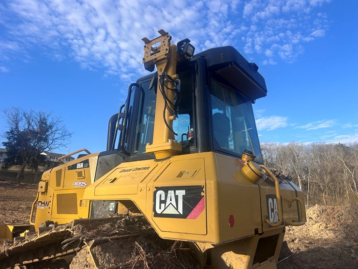 caterpillar-d6n-lgp-image-16