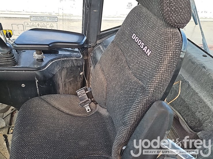 2019-doosan-dl250-5-image-25