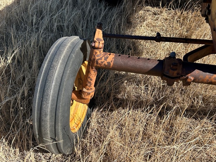 minneapolis-moline-m602-image-17