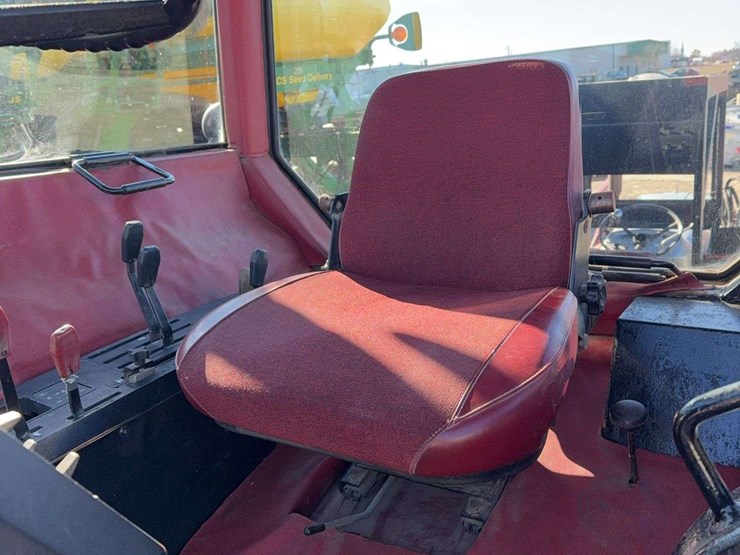1980-series-iii-white-155-tractor,-2wd,-18.4x38-tires,-5100hrs,-540/-small-1000-pto,-ac-and-heat-work,-seller-is-upgrading,-2-remotes,-approx.-90%-tread-on-tires-image-15