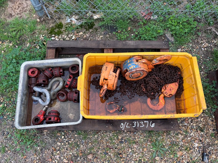 #8004-•-lot-of-2-chain-falls-and-taps-image-2