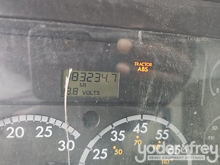 2007-sterling-lt7500-image-37