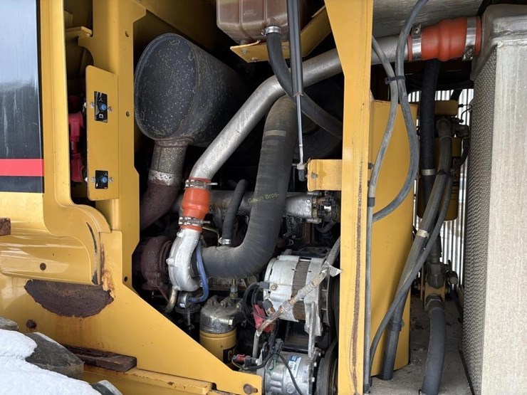 2005-caterpillar-924g-image-9