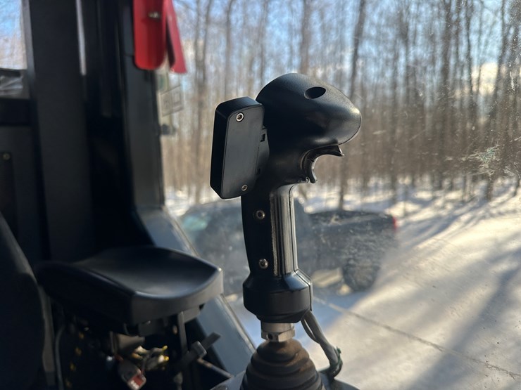 2017-caterpillar-501-hd-image-43